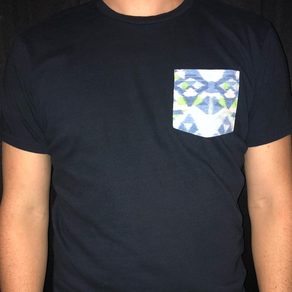 Blue shirt with pocket design